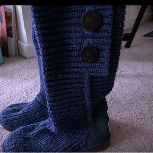 like new blue sweater uggs worn 3 times